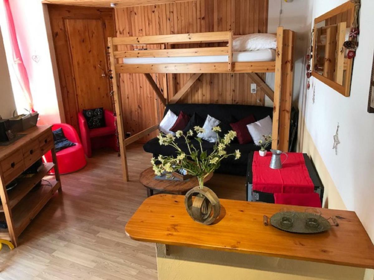 L'Astazou "Pret Gracieux Du Materiel De Ski" Au Studio Luz-Saint-Sauveur Exterior foto